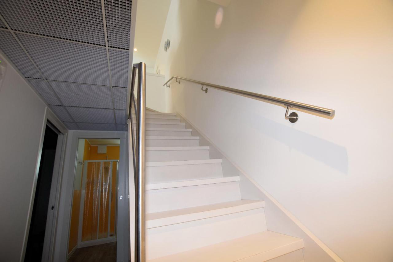 Residenza Edda Apartment Линяно Сабиадоро Екстериор снимка