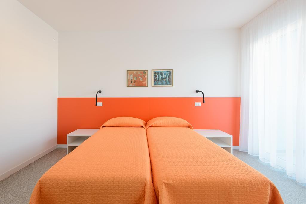 Residenza Edda Apartment Линяно Сабиадоро Стая снимка