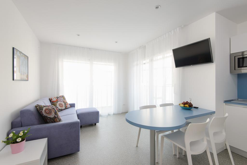 Residenza Edda Apartment Линяно Сабиадоро Екстериор снимка