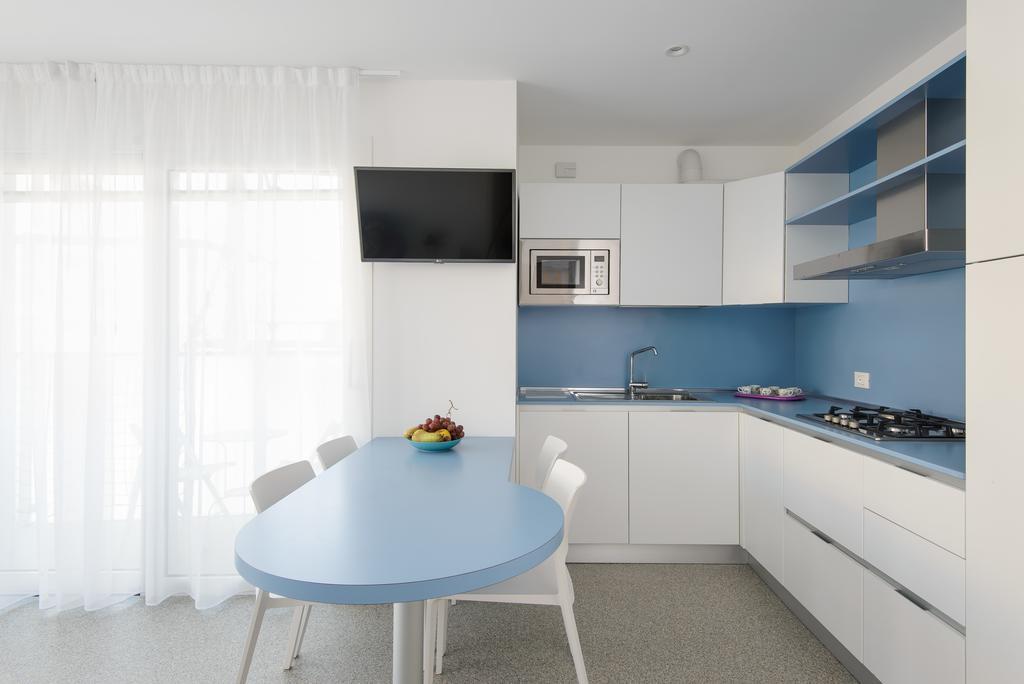 Residenza Edda Apartment Линяно Сабиадоро Стая снимка