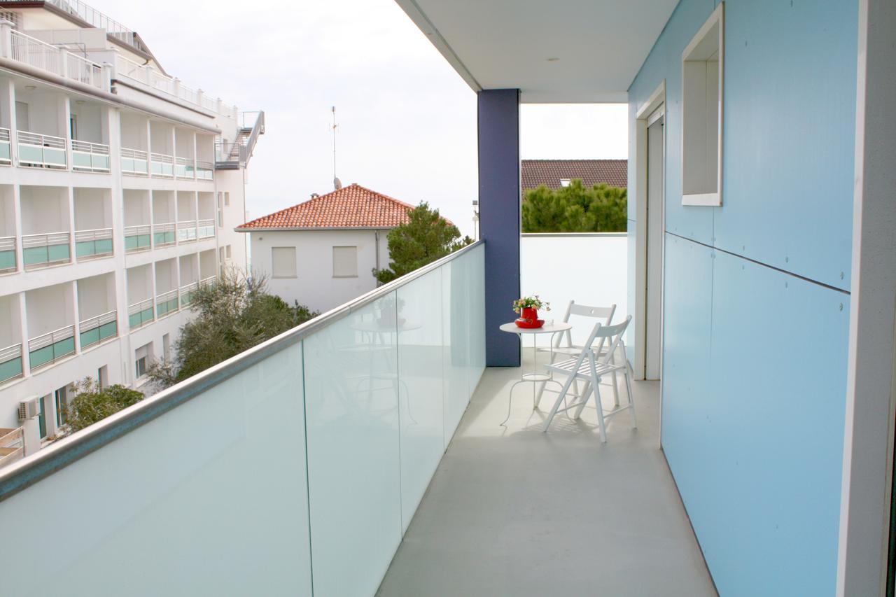 Residenza Edda Apartment Линяно Сабиадоро Екстериор снимка