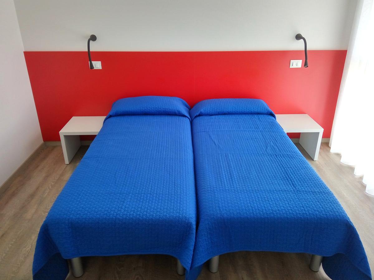 Residenza Edda Apartment Линяно Сабиадоро Екстериор снимка