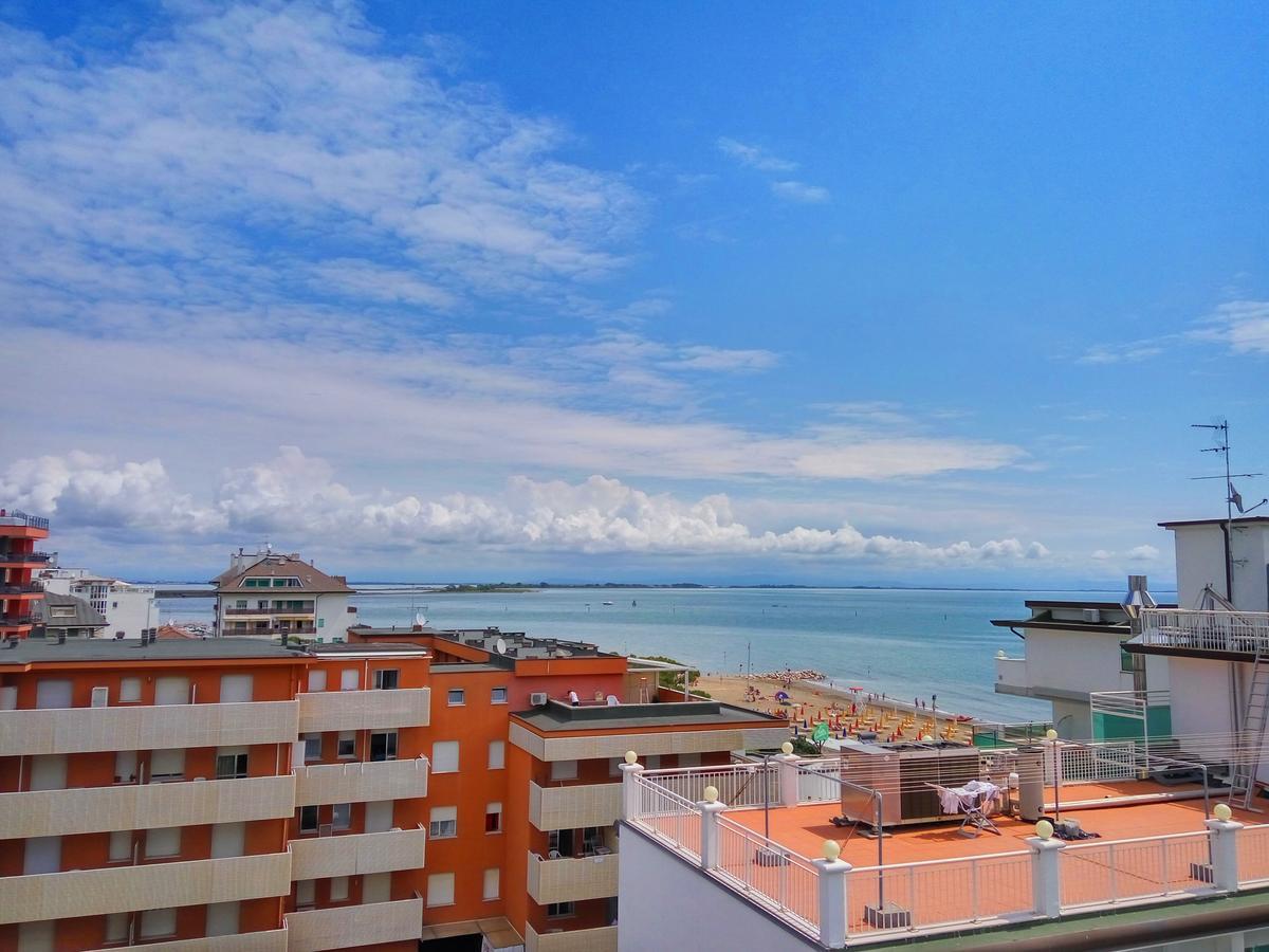Residenza Edda Apartment Линяно Сабиадоро Екстериор снимка