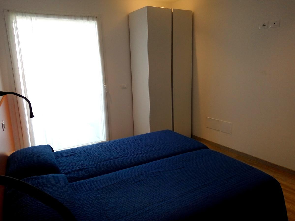 Residenza Edda Apartment Линяно Сабиадоро Екстериор снимка